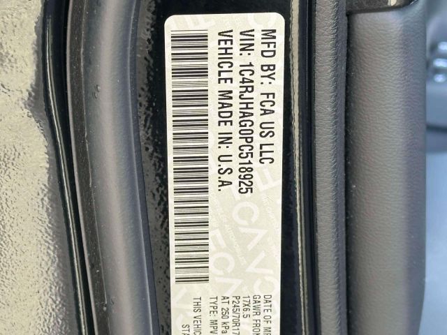 2023 Jeep Grand Cherokee Laredo 4x4 2023 Jeep Grand Cherokee Laredo 4x4