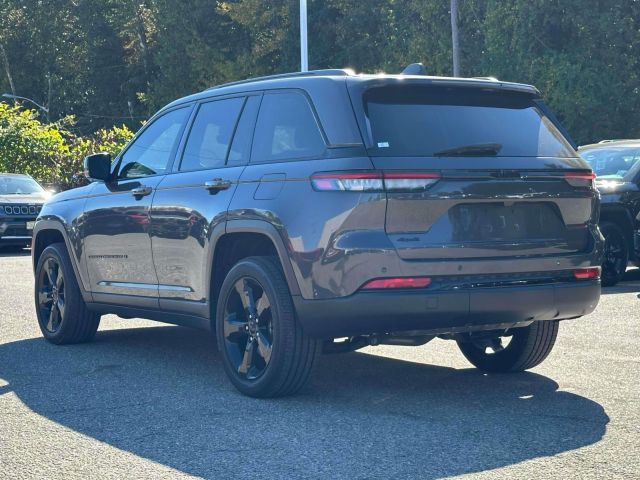 2023 Jeep Grand Cherokee Altitude 4x4 2023 Jeep Grand Cherokee Altitude 4x4