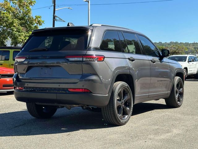 2023 Jeep Grand Cherokee Altitude 4x4 2023 Jeep Grand Cherokee Altitude 4x4
