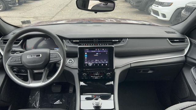 2023 Jeep Grand Cherokee Altitude 4x4