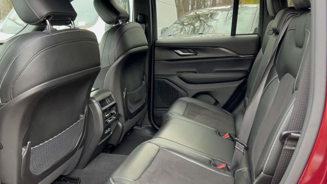 2023 Jeep Grand Cherokee Altitude 4x4