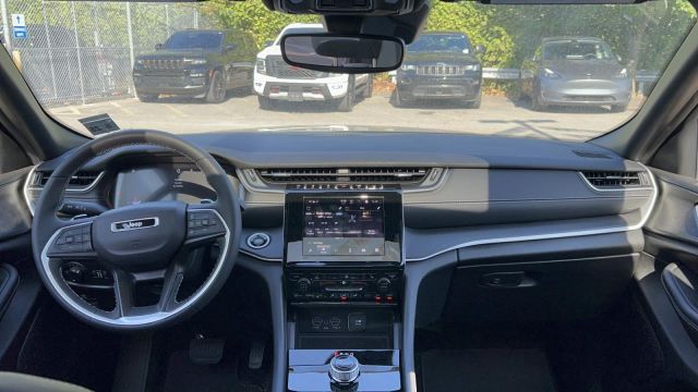 2023 Jeep Grand Cherokee Altitude X 4x4