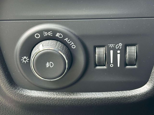 2023 Jeep Grand Cherokee Limited 4x4 2023 Jeep Grand Cherokee Limited 4x4