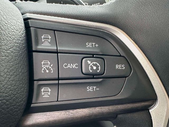 2023 Jeep Grand Cherokee Limited 4x4 2023 Jeep Grand Cherokee Limited 4x4