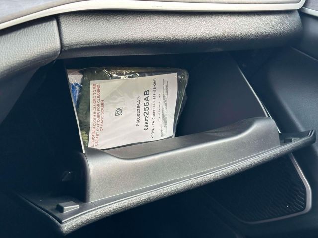 2023 Jeep Grand Cherokee Limited 4x4 2023 Jeep Grand Cherokee Limited 4x4