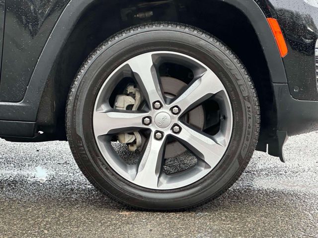 2023 Jeep Grand Cherokee Limited 4x4 2023 Jeep Grand Cherokee Limited 4x4