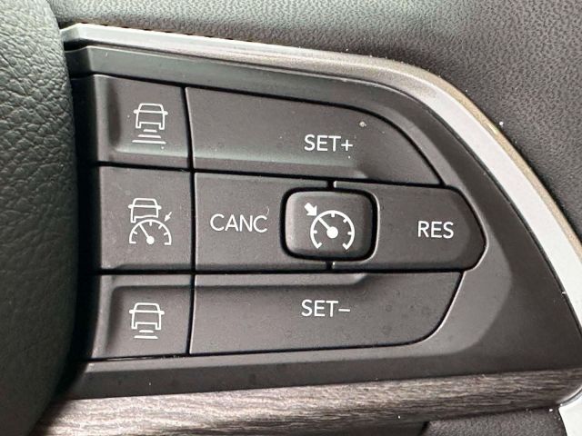 2023 Jeep Grand Cherokee Limited 4x4 2023 Jeep Grand Cherokee Limited 4x4