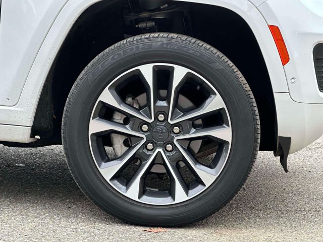 2023 Jeep Grand Cherokee Overland 4x4