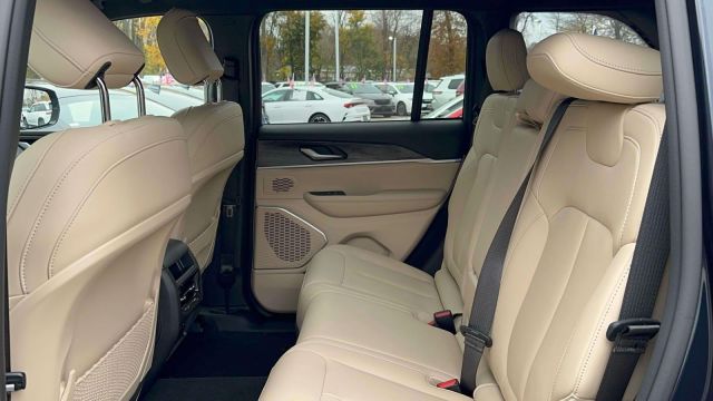 2023 Jeep Grand Cherokee 4xe 4x4 2023 Jeep Grand Cherokee 4xe 4x4