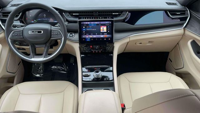 2023 Jeep Grand Cherokee 4xe 4x4 2023 Jeep Grand Cherokee 4xe 4x4