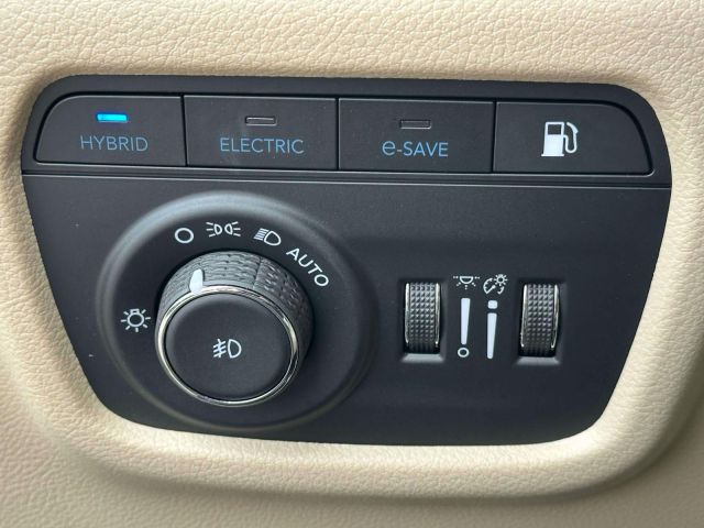 2023 Jeep Grand Cherokee 4xe 4x4 2023 Jeep Grand Cherokee 4xe 4x4