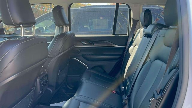 2023 Jeep Grand Cherokee 4xe 4x4 2023 Jeep Grand Cherokee 4xe 4x4