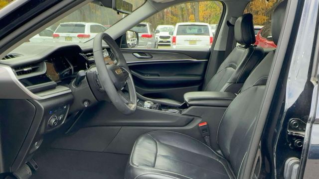 2023 Jeep Grand Cherokee 4xe 4x4 2023 Jeep Grand Cherokee 4xe 4x4