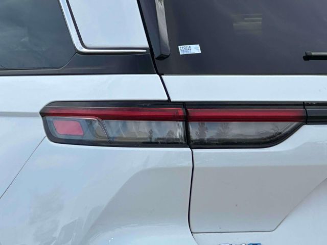 2023 Jeep Grand Cherokee 4xe 4x4 2023 Jeep Grand Cherokee 4xe 4x4