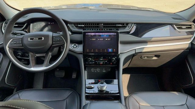 2023 Jeep Grand Cherokee 4xe 4x4