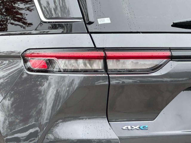 2023 Jeep Grand Cherokee 4xe Overland 4x4