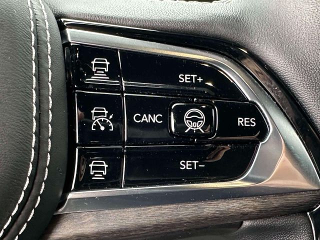 2023 Jeep Grand Cherokee 4xe Overland 4x4