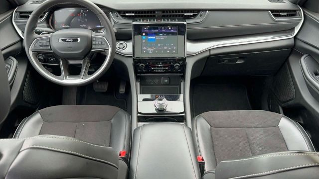 2023 Jeep Grand Cherokee L Altitude 4x4 2023 Jeep Grand Cherokee L Altitude 4x4