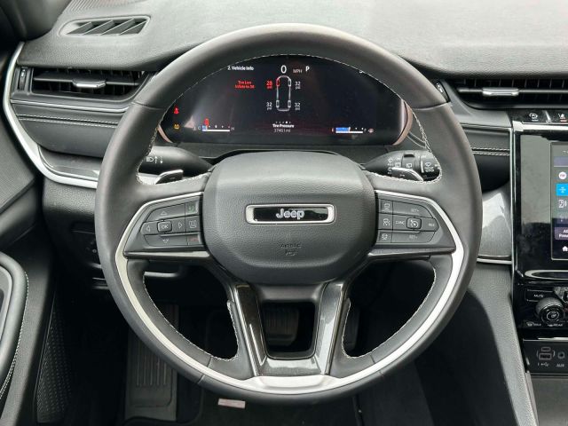 2023 Jeep Grand Cherokee L Altitude 4x4 2023 Jeep Grand Cherokee L Altitude 4x4