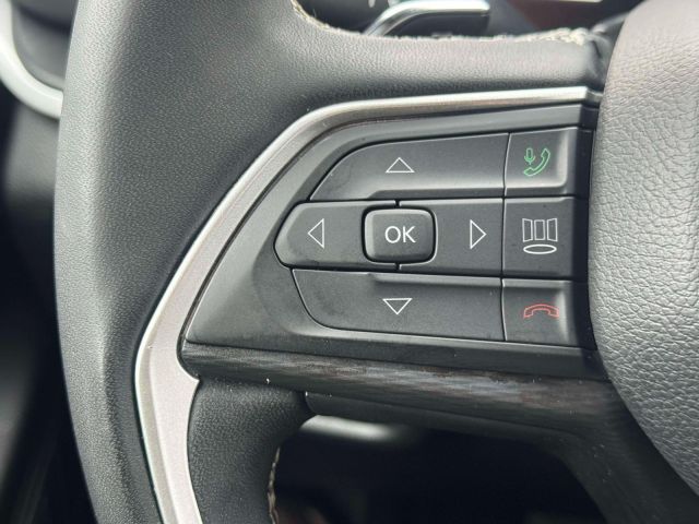 2023 Jeep Grand Cherokee L Altitude 4x4 2023 Jeep Grand Cherokee L Altitude 4x4