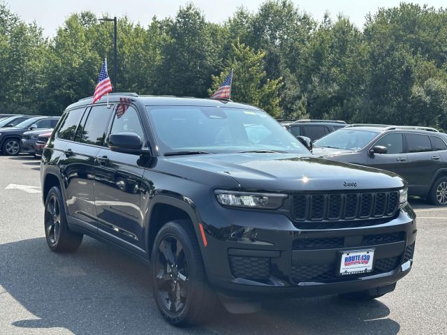 2023 Jeep Grand Cherokee L Altitude 4x4