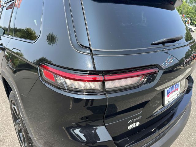 2023 Jeep Grand Cherokee L Altitude 4x4