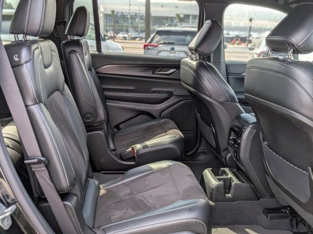 2023 Jeep Grand Cherokee L Altitude 2023 Jeep Grand Cherokee L Altitude