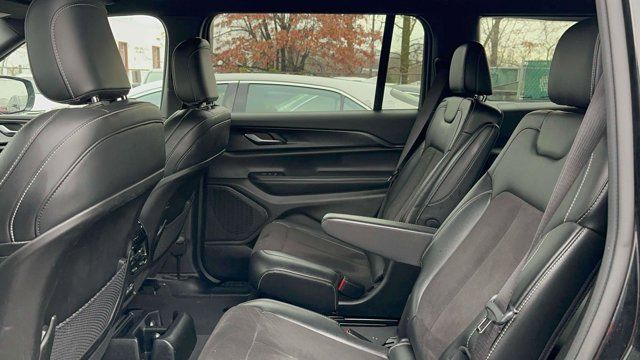 2023 Jeep Grand Cherokee L Altitude 2023 Jeep Grand Cherokee L Altitude