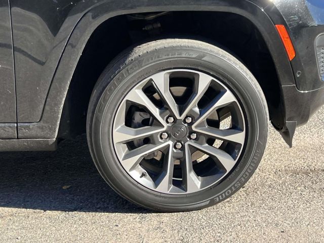 2023 Jeep Grand Cherokee L Overland 4x4 2023 Jeep Grand Cherokee L Overland 4x4