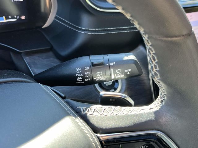 2023 Jeep Grand Cherokee L Overland 4x4 2023 Jeep Grand Cherokee L Overland 4x4