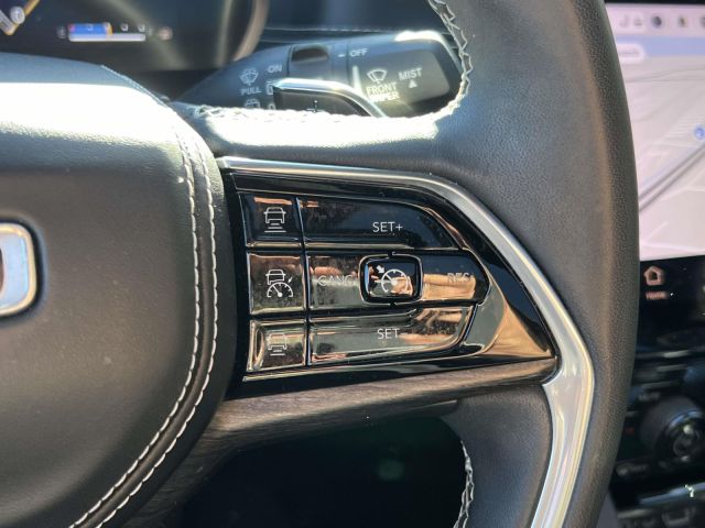 2023 Jeep Grand Cherokee L Overland 4x4 2023 Jeep Grand Cherokee L Overland 4x4