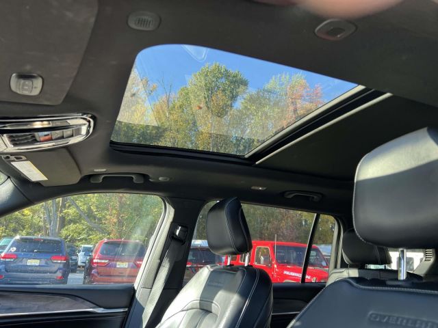 2023 Jeep Grand Cherokee L Overland 4x4 2023 Jeep Grand Cherokee L Overland 4x4