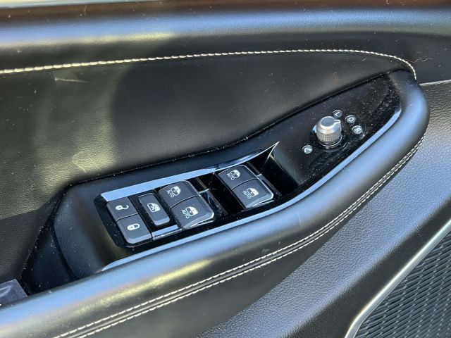 2023 Jeep Grand Cherokee L Overland 4x4 2023 Jeep Grand Cherokee L Overland 4x4