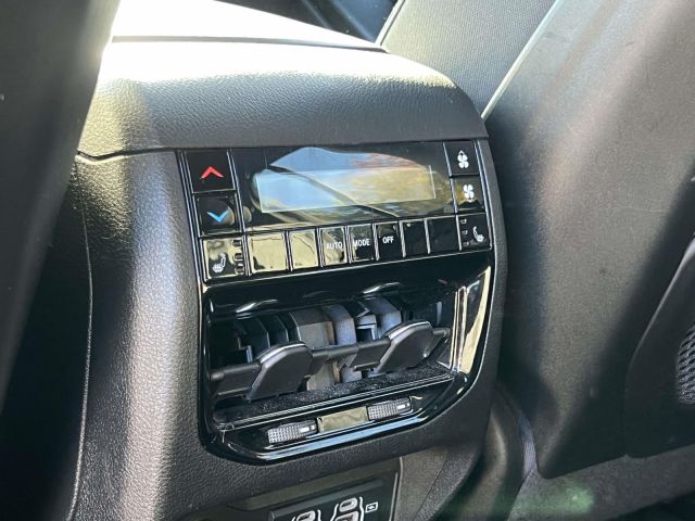 2023 Jeep Grand Cherokee L Overland 4x4 2023 Jeep Grand Cherokee L Overland 4x4