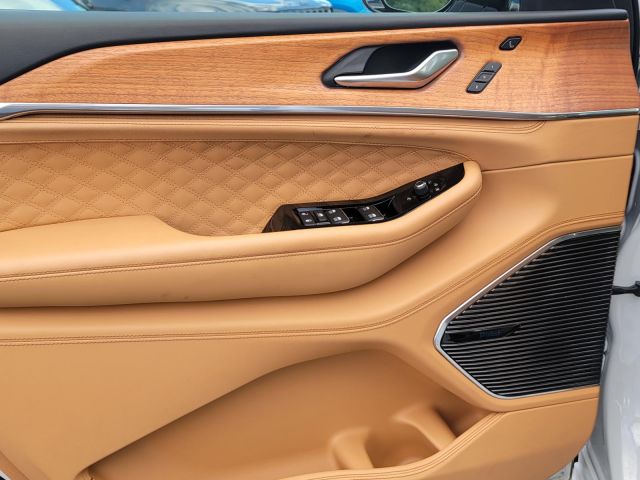 2023 Jeep Grand Cherokee L Summit Reserve 4x4