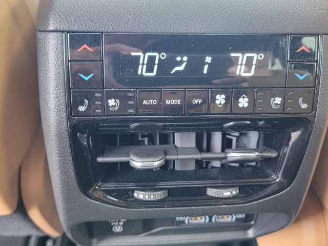 2023 Jeep Grand Cherokee L Summit Reserve 4x4
