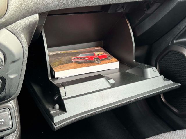 2023 Jeep Renegade Latitude 4x4