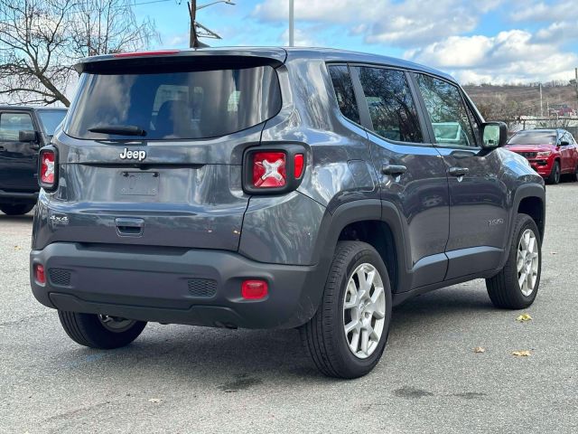 2023 Jeep Renegade Latitude 4x4 2023 Jeep Renegade Latitude 4x4