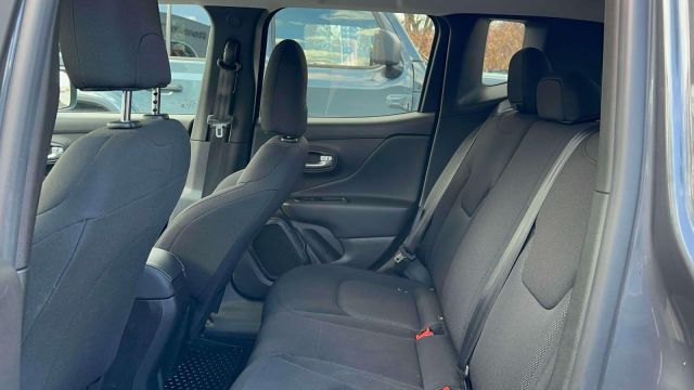 2023 Jeep Renegade Latitude 4x4 2023 Jeep Renegade Latitude 4x4