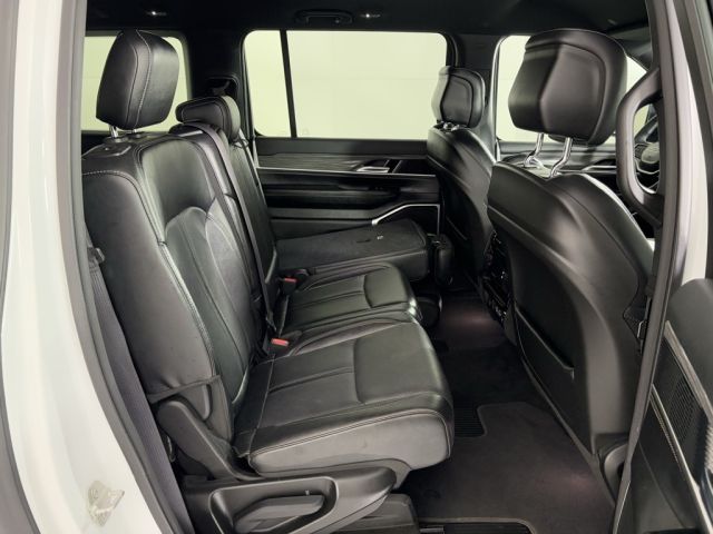 2023 Jeep Wagoneer L Series II 2023 Jeep Wagoneer L Series II