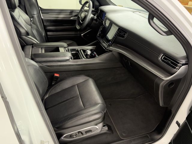 2023 Jeep Wagoneer L Series II 2023 Jeep Wagoneer L Series II