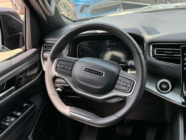 2023 Jeep Wagoneer L Series II 4x4