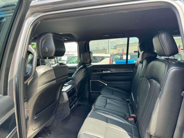 2023 Jeep Wagoneer L Series II 4x4