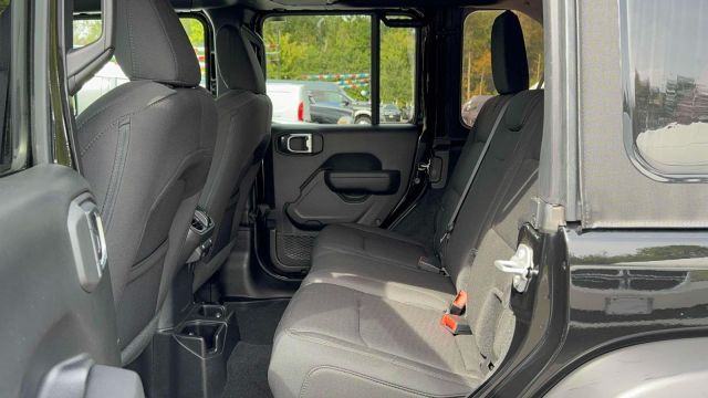 2023 Jeep Wrangler Willys 4 Door 4x4