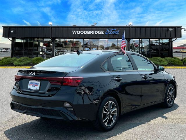 2023 Kia Forte LXS IVT