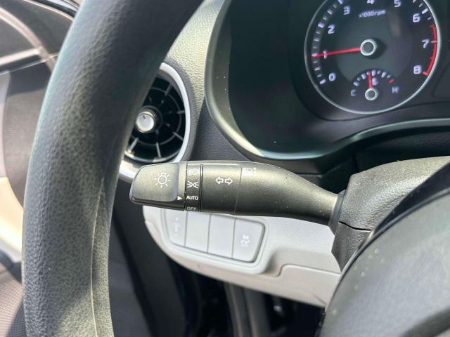 2023 Kia Forte LXS IVT