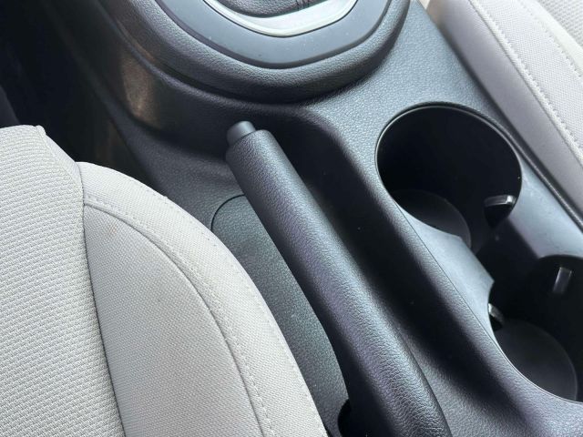 2023 Kia Forte LXS IVT