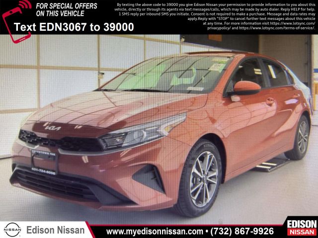 2023 Kia Forte LXS IVT