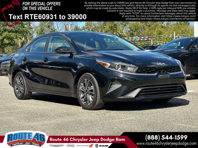 2023 Kia Forte LXS IVT