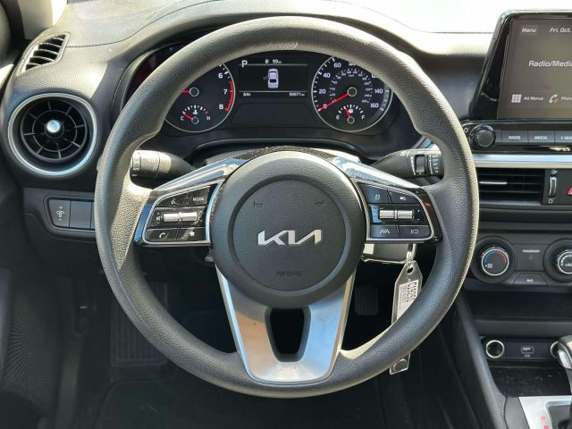 2023 Kia Forte LXS IVT